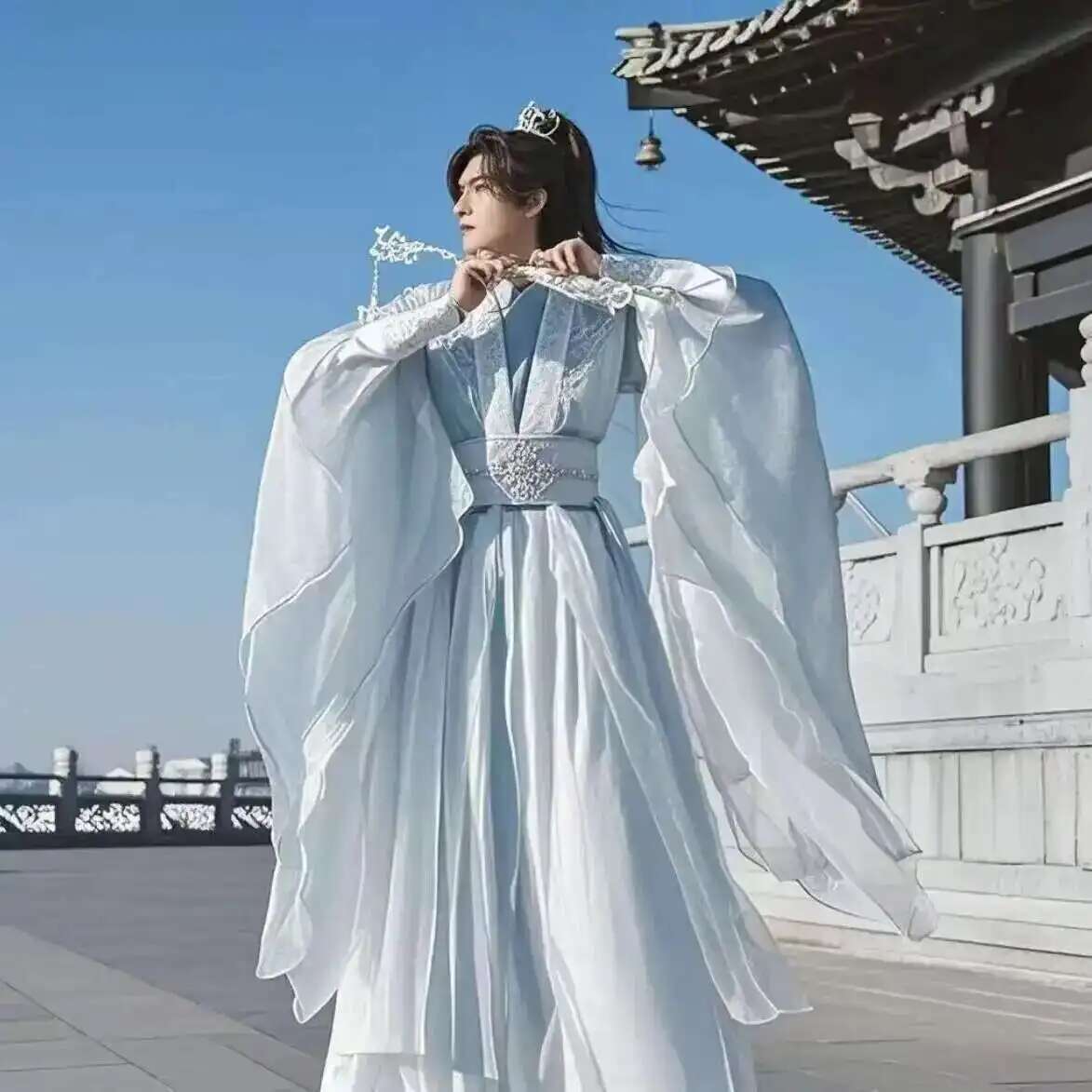 Costume cosplay bianco ricamat - Anime Cosplay Dress For Men recensione e prezzo