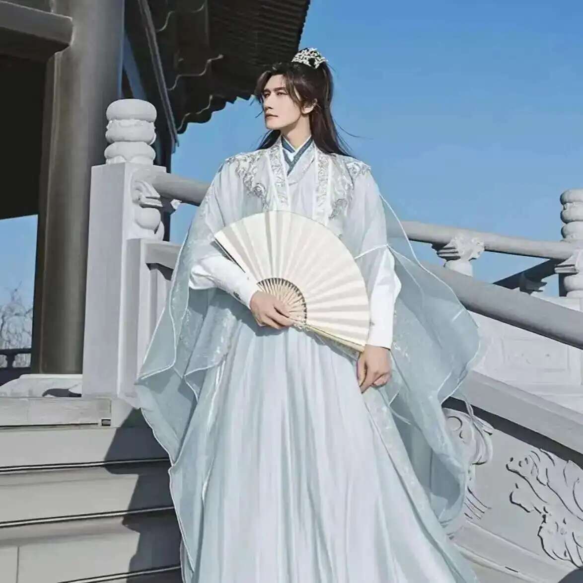 Costume cosplay bianco ricamat - Anime Cosplay Dress For Men recensione e prezzo